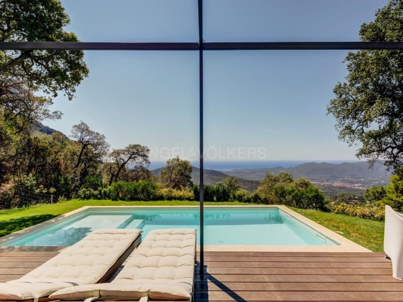 3 chambre Villa/Maison à vendre à Santa Cristina d'Aro avec piscine garage - 495 000 € (Ref: 10027022)