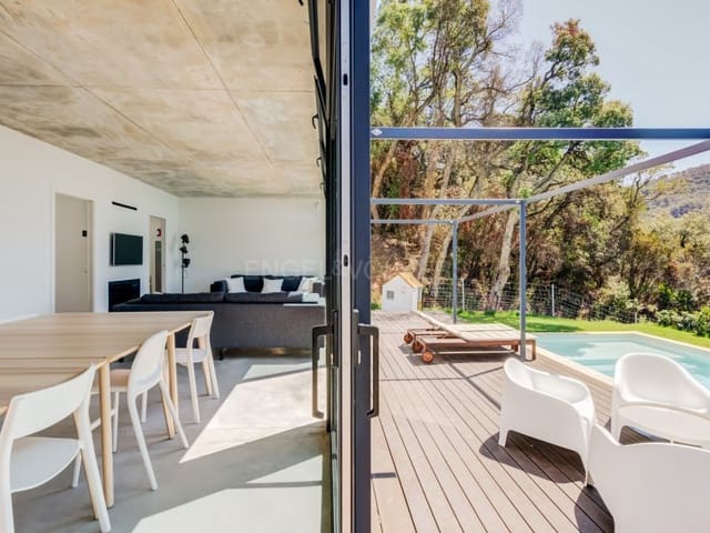 3 chambre Villa/Maison à vendre à Santa Cristina d'Aro avec piscine garage - 495 000 € (Ref: 10027022)