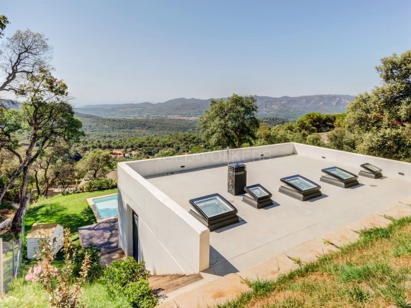 3 chambre Villa/Maison à vendre à Santa Cristina d'Aro avec piscine garage - 495 000 € (Ref: 10027022)