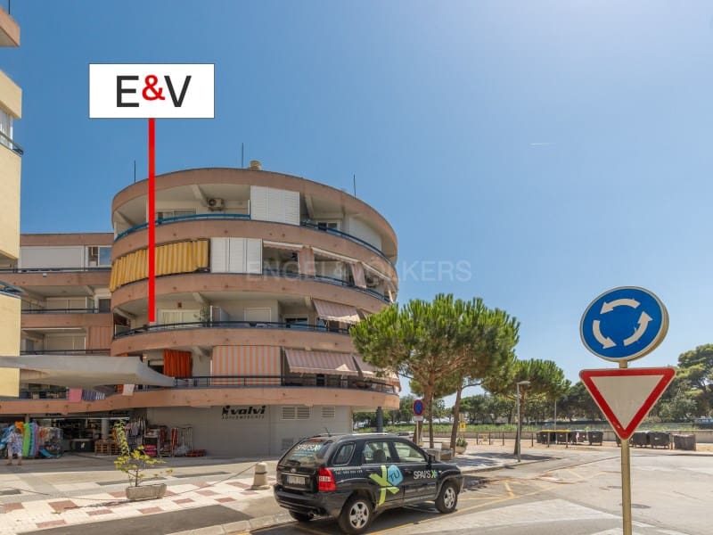 2 bedroom Apartment for sale in Platja d'Aro - € 230,000 (Ref: 10031707)