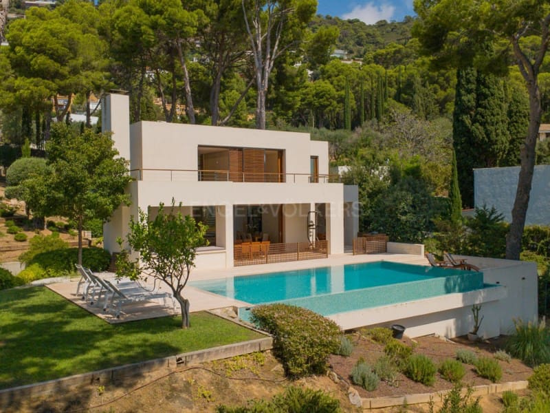 5 bedroom Villa for sale in Begur with pool garage - € 3,490,000 (Ref: 10035109)