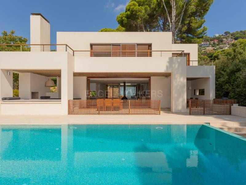 5 bedroom Villa for sale in Begur with pool garage - € 3,490,000 (Ref: 10035109)
