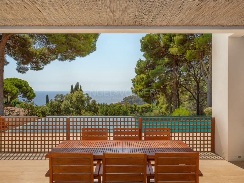 5 bedroom Villa for sale in Begur with pool garage - € 3,490,000 (Ref: 10035109)