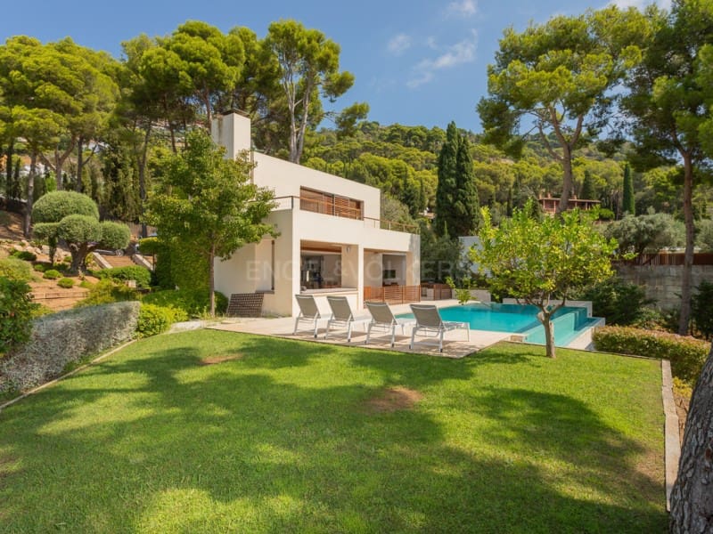 5 bedroom Villa for sale in Begur with pool garage - € 3,490,000 (Ref: 10035109)