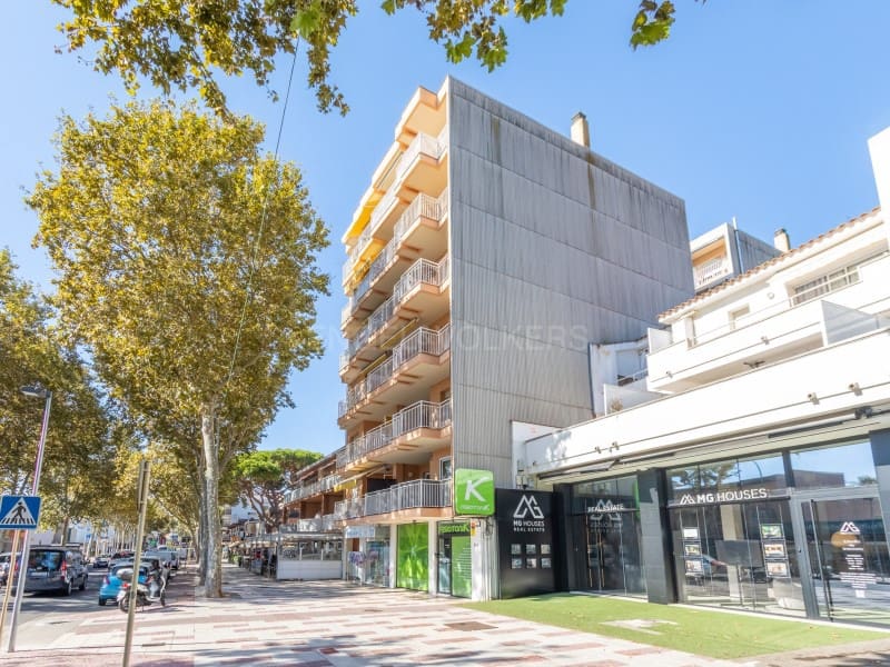 Piso de 3 habitaciones en S'Agaro en venta - 360.000 € (Ref: 10049375)