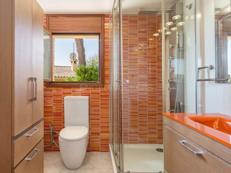 4 soverom Villa til salgs i Lloret de Mar med svømmebasseng - € 1 390 000 (Ref: 10070754)