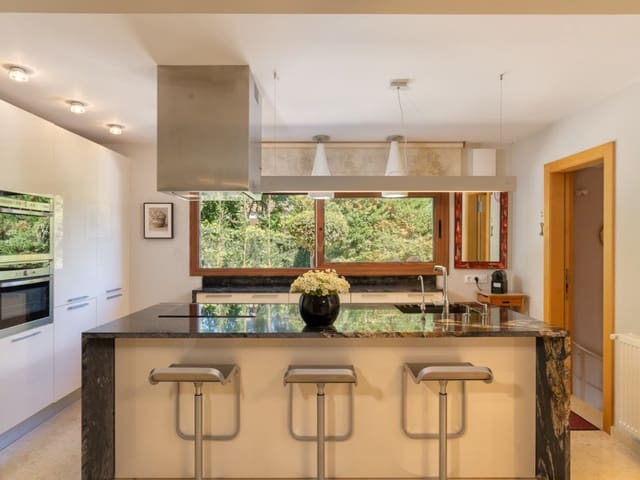 4 soverom Villa til salgs i Montgoda, Lloret de Mar med svømmebasseng - € 1 390 000 (Ref: 10070754)