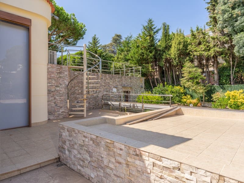 4 soverom Villa til salgs i Lloret de Mar med svømmebasseng - € 1 390 000 (Ref: 10070754)