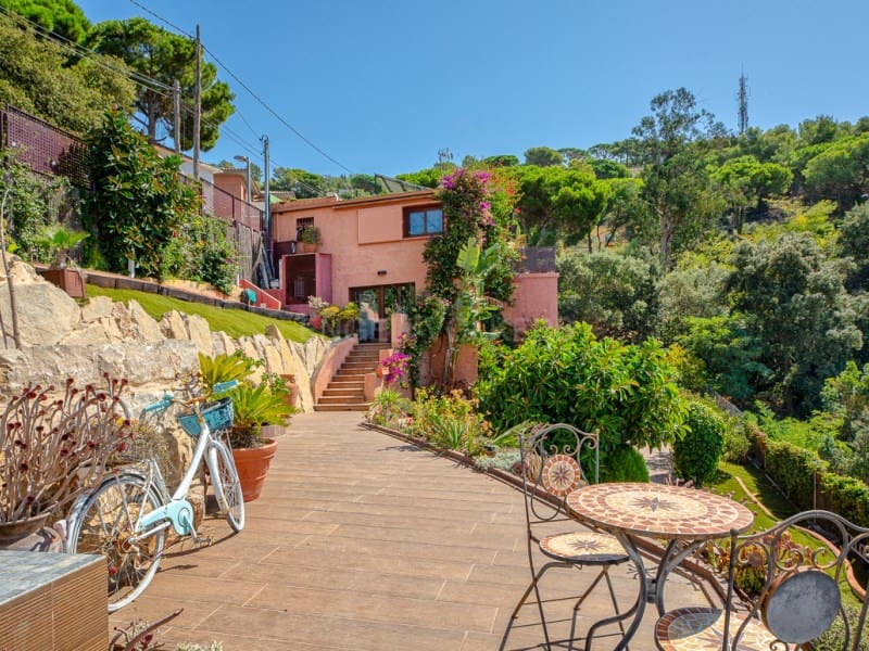 4 soverom Villa til salgs i Lloret de Mar med svømmebasseng - € 895 000 (Ref: 10075497)