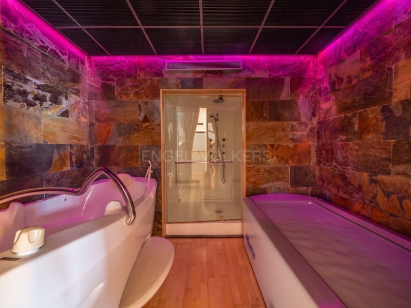 3 sypialnia Penthouse na sprzedaż w Lloret de Mar z garażem - 1 350 000 € (Ref: 10078194)