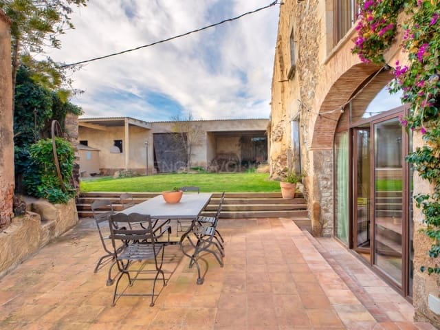 3 bedroom Finca/Country House for sale in Mont-ras - € 4,300,000 (Ref: 10078195)