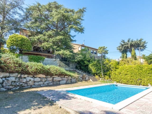 5 sovrum Villa till salu i Santa Clotilde, Lloret de Mar med pool garage - 415 000 € (Ref: 10094403)