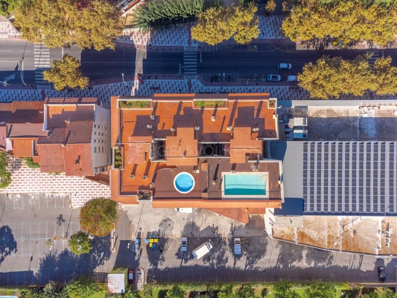 2 soveværelse Lejlighed til salg i S'Agaro med swimmingpool garage - € 425.000 (Ref: 10102227)