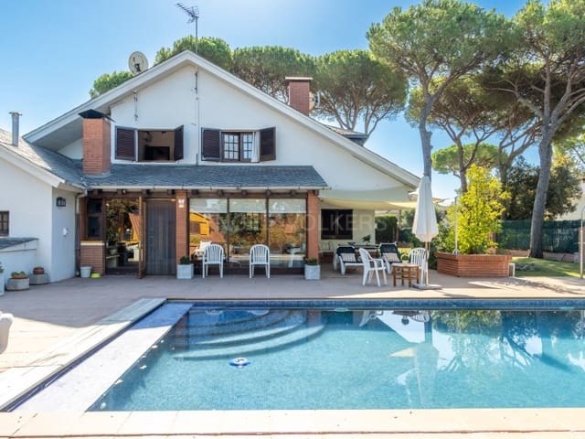6 bedroom Villa for sale in El Mas Flassià, Vidreres with pool garage - € 695,000 (Ref: 10102228)