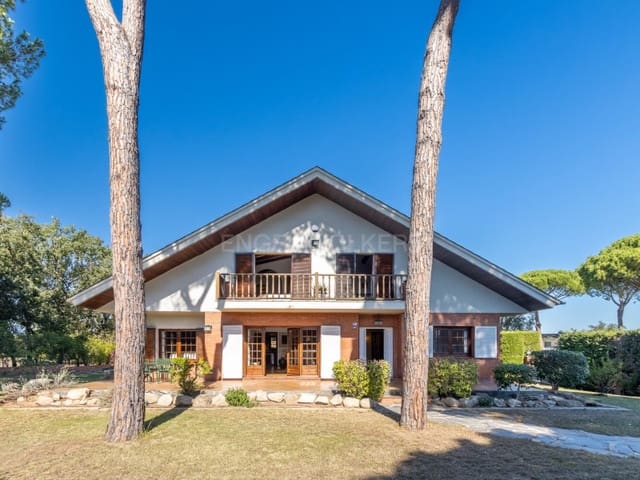 6 bedroom Villa for sale in El Mas Flassià, Vidreres with pool garage - € 695,000 (Ref: 10102228)