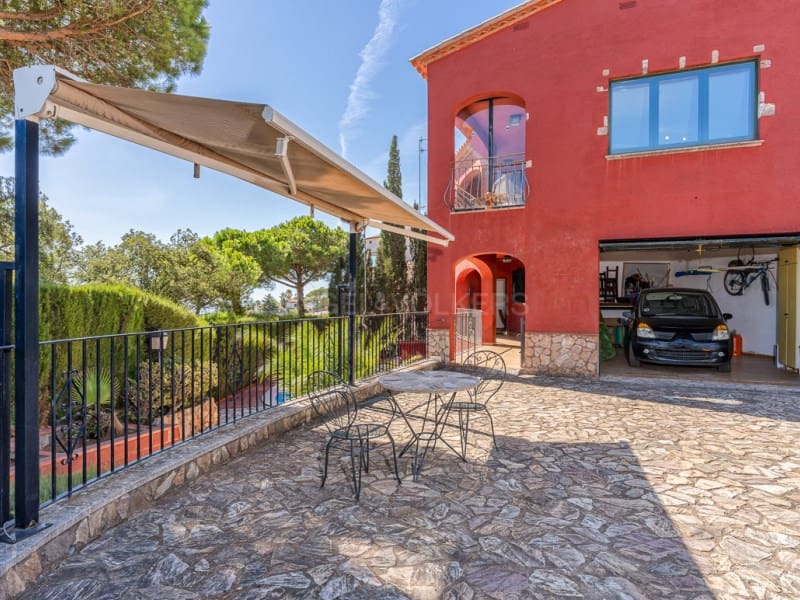 5 quarto Moradia para venda em Platja d'Aro com piscina garagem - 650 000 € (Ref: 10129069)