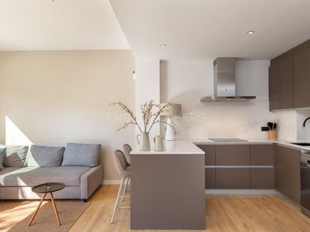 3 makuuhuone Omakotitalo myytävänä paikassa Platja d'Aro, Castell-Platja d'Aro mukana uima-altaan 
autotalli - 645 000 € (Ref: 10154918)