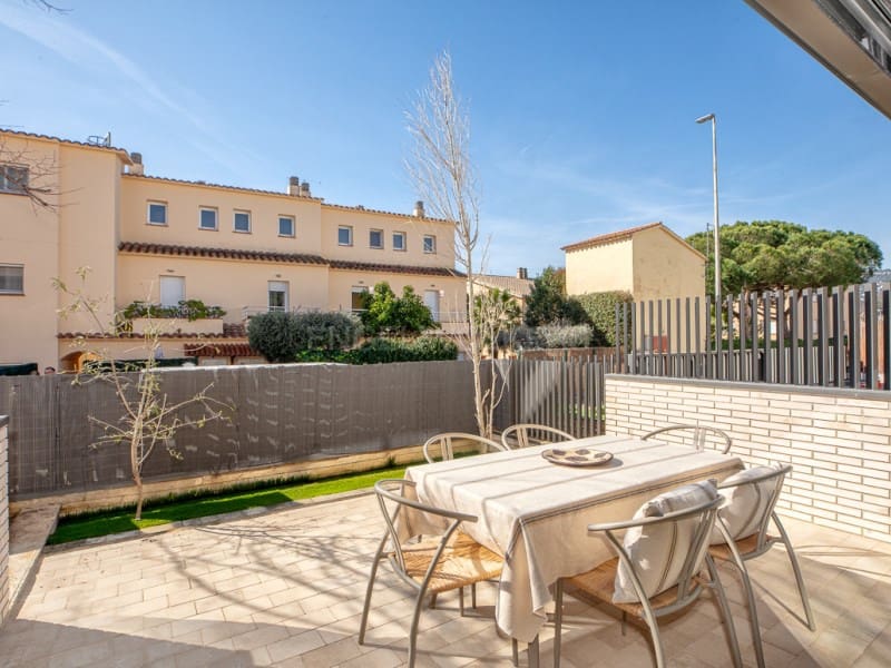 3 quarto Casa em Banda para venda em Platja d'Aro com piscina garagem - 645 000 € (Ref: 10154918)