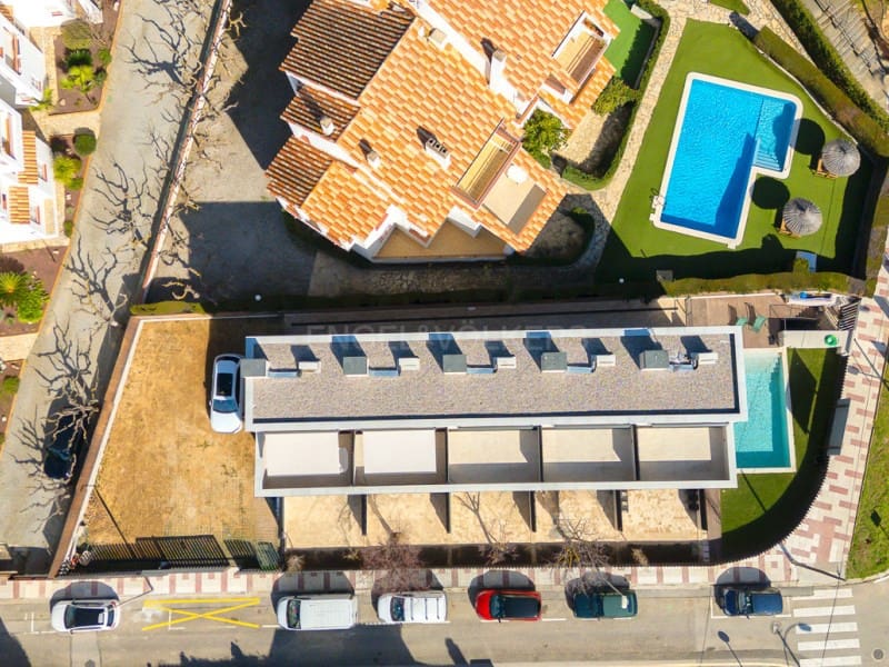 3 quarto Casa em Banda para venda em Platja d'Aro com piscina garagem - 645 000 € (Ref: 10154918)