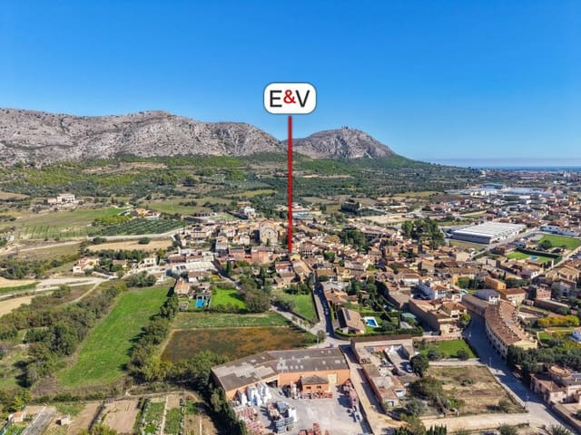 4 soveværelse Villa til salg i Ullà med swimmingpool garage - € 460.000 (Ref: 10171228)