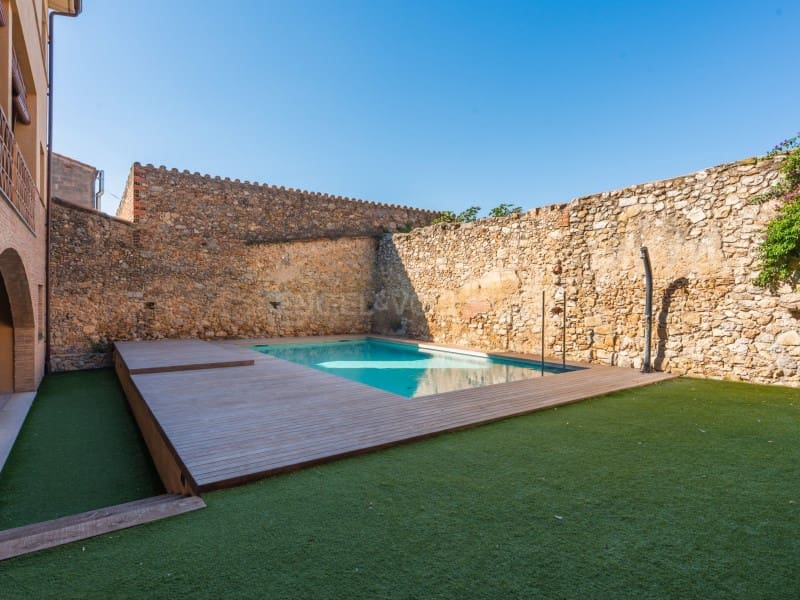 4 soveværelse Villa til salg i Ulla med swimmingpool garage - € 460.000 (Ref: 10171228)