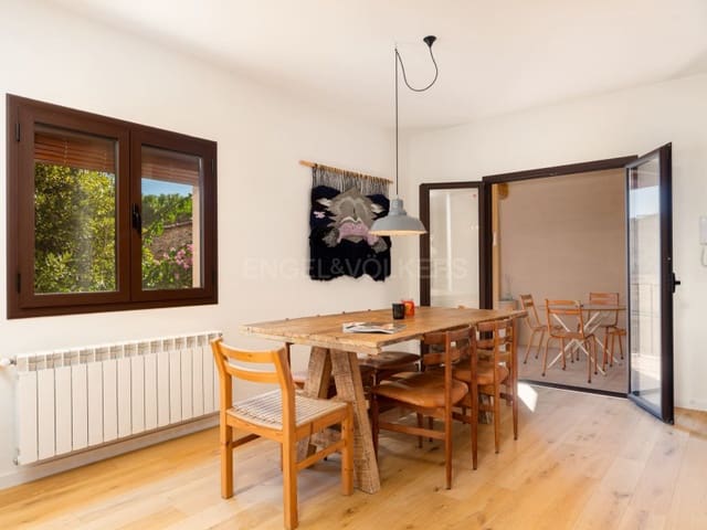 4 soveværelse Villa til salg i Ullà med swimmingpool garage - € 460.000 (Ref: 10171228)