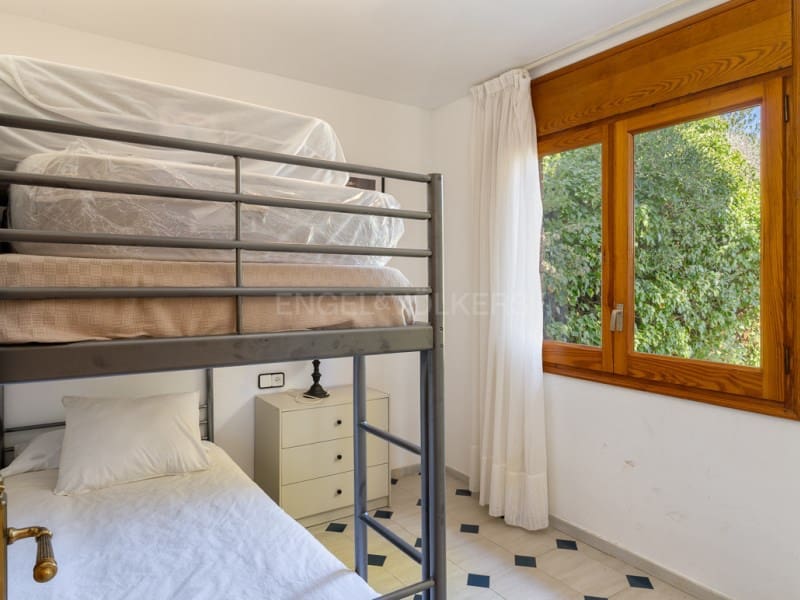 5 bedroom Villa for sale in Blanes with pool garage - € 820,000 (Ref: 10177024)