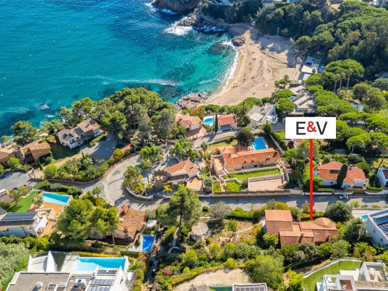 5 bedroom Villa for sale in Blanes with pool garage - € 820,000 (Ref: 10177024)