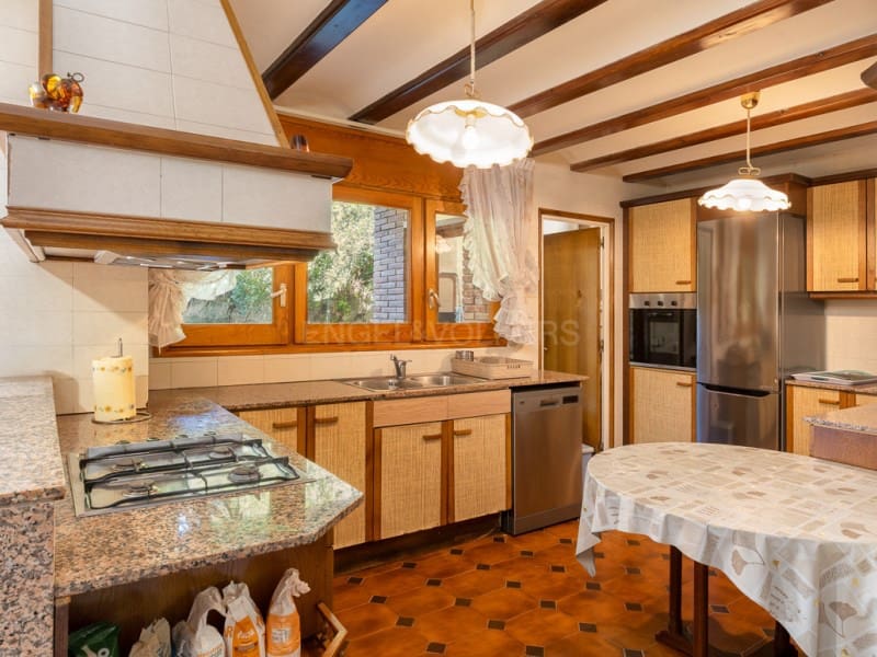 5 bedroom Villa for sale in Blanes with pool garage - € 820,000 (Ref: 10177024)