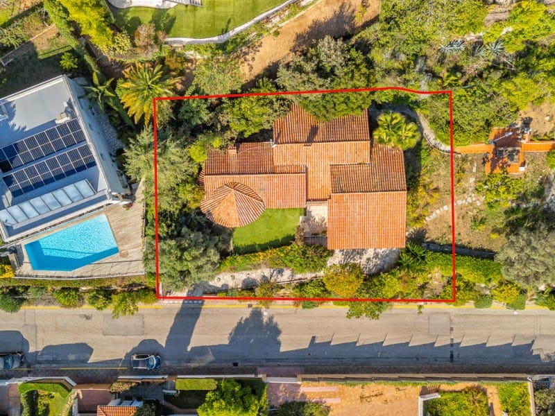 5 bedroom Villa for sale in Blanes with pool garage - € 820,000 (Ref: 10177024)