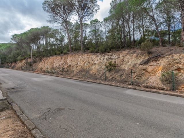 Grunde uden byggetilladelser til salg i Santa Cristina d'Aro - € 230.000 (Ref: 5121828)