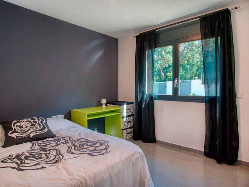 4 sypialnia Willa na sprzedaż w Platja d'Aro z basenem garażem - 749 000 € (Ref: 5122214)