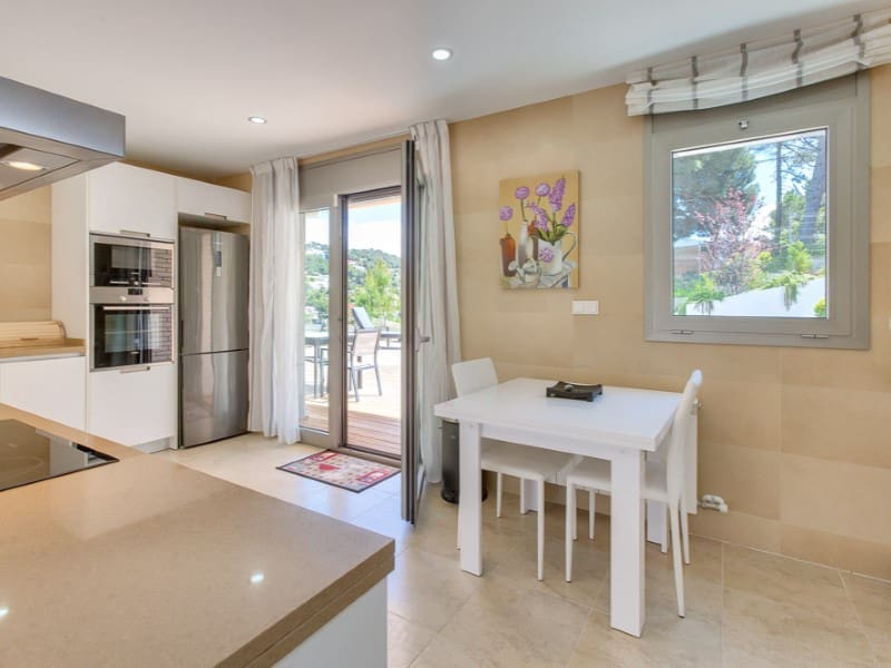 4 sypialnia Willa na sprzedaż w Blanes z basenem garażem - 1 250 000 € (Ref: 5122219)