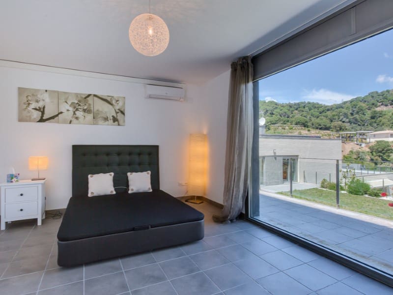 4 sypialnia Willa na sprzedaż w Blanes z basenem garażem - 1 250 000 € (Ref: 5122219)