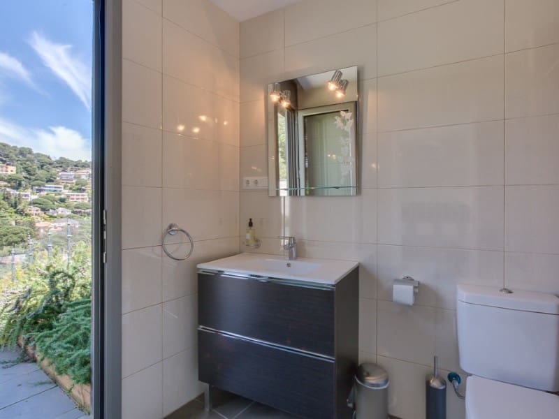 4 sypialnia Willa na sprzedaż w Blanes z basenem garażem - 1 250 000 € (Ref: 5122219)