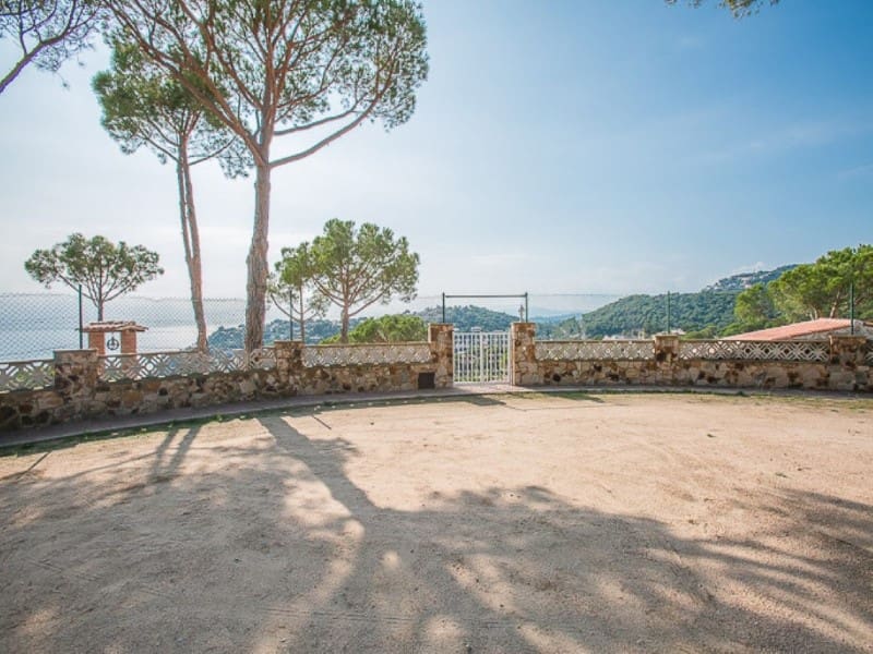 8 soverom Villa til salgs i Lloret de Mar med svømmebasseng garasje - € 1 900 000 (Ref: 5122238)