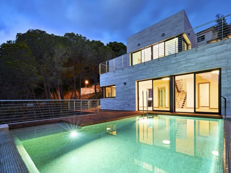 4 soverom Villa til salgs i Lloret de Mar med svømmebasseng garasje - € 1 800 000 (Ref: 5122242)