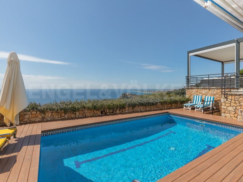 5 chambre Villa/Maison à vendre à Blanes avec garage - 2 200 000 € (Ref: 5122257)