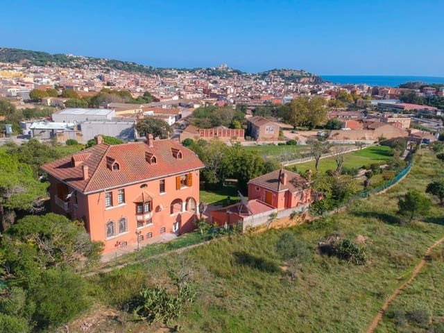 6 bedroom Villa for sale in Sant Feliu de Guíxols with garage - € 1,150,000 (Ref: 5122268)