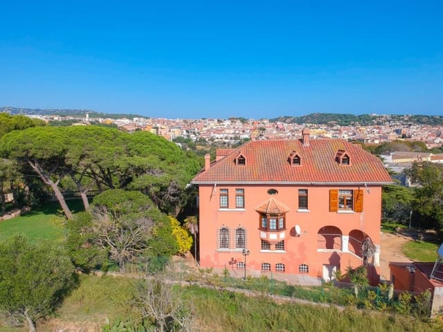 6 bedroom Villa for sale in Sant Feliu de Guíxols with garage - € 1,150,000 (Ref: 5122268)