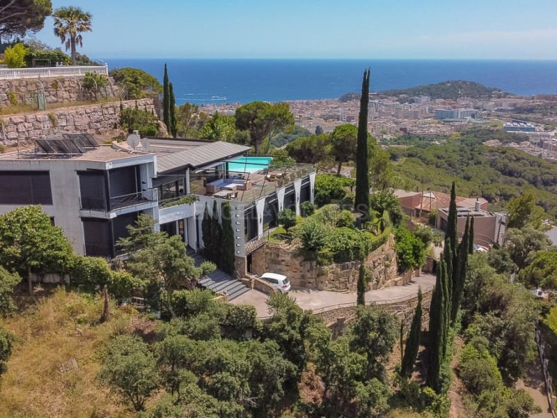 6 soverom Villa til salgs i Lloret de Mar med svømmebasseng garasje - € 1 990 000 (Ref: 5122273)