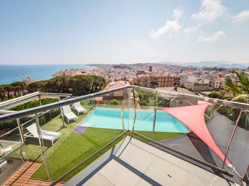 4 soveværelse Villa til salg i Blanes med swimmingpool garage - € 2.000.000 (Ref: 5122281)