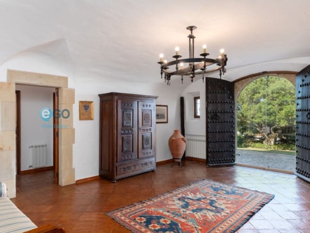 4 slaapkamer Villa te koop in Platja d'Aro, Castell-Platja d'Aro met zwembad garage - € 2.200.000 (Ref: 5355316)