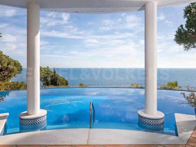 4 quarto Moradia para venda em Canyelles, Lloret de Mar com piscina - 2 950 000 € (Ref: 7445734)
