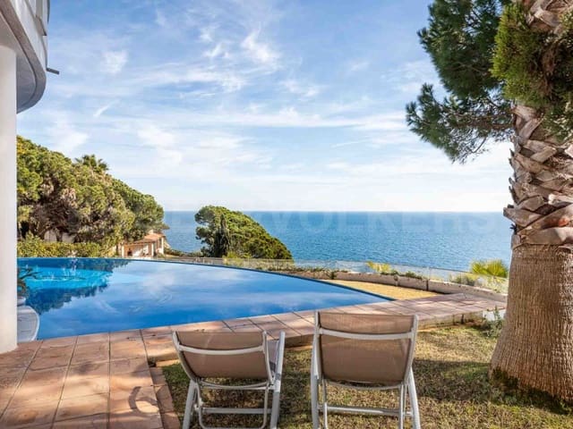 4 quarto Moradia para venda em Canyelles, Lloret de Mar com piscina - 2 950 000 € (Ref: 7445734)