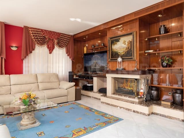 4 sypialnia Willa na sprzedaż w Blanes z garażem - 1 250 000 € (Ref: 7445743)