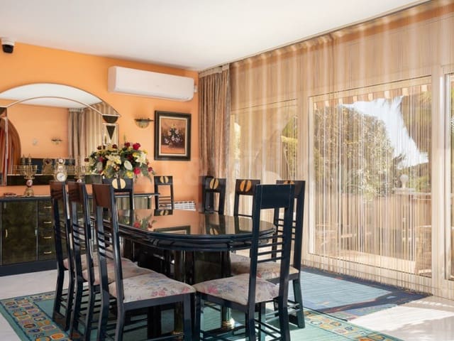 4 sypialnia Willa na sprzedaż w Blanes z garażem - 1 250 000 € (Ref: 7445743)