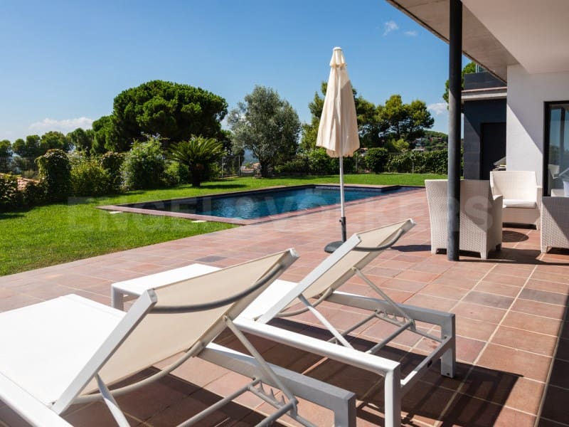 4 soveværelse Villa til salg i Lloret de Mar med swimmingpool garage - € 1.200.000 (Ref: 7445754)