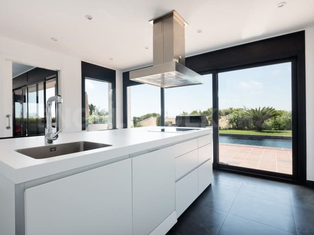 4 soverom Villa til salgs i Roca Grossa, Lloret de Mar med svømmebasseng garasje - € 1 200 000 (Ref: 7445754)