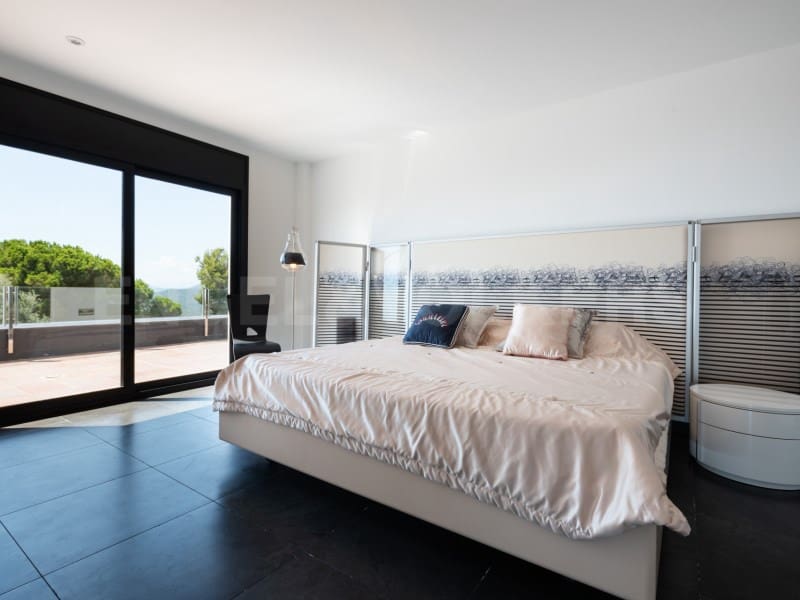 4 soveværelse Villa til salg i Lloret de Mar med swimmingpool garage - € 1.200.000 (Ref: 7445754)